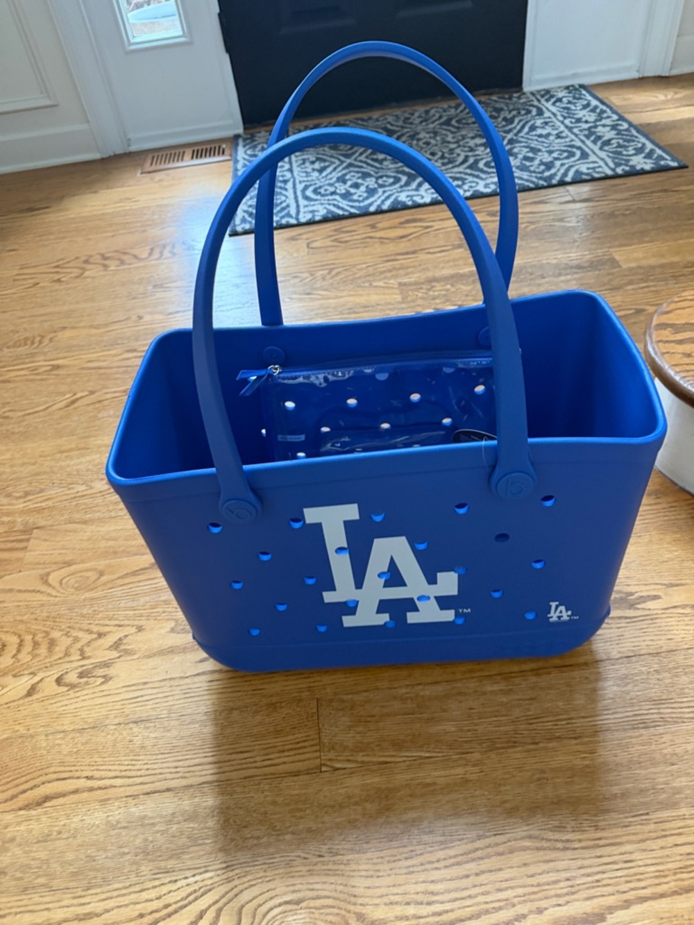 NWT Los Angeles Dodgers Blue Bogg Bag Tote - Picture 5 of 6